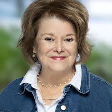 Claymont Agents, 33 Compass Real Estate Agents