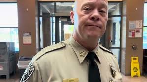 DISHONEST SECURITY CAUGHT STEALING from my customers @dabombgrill Part 4.