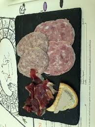 Acquista direttamente online la migliore salame di oca, troverai anche i derivati in modo da soddisfare i vostri gusti Pregiati Salumi D Oca Con Il Pate Della Nonna Bruna Picture Of L Oca Ciuca Vigevano Tripadvisor