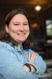 Alice Edgington's Instagram, Twitter & Facebook