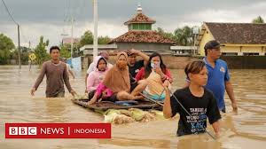 Anies menilai solusi itu ampuh untuk mengatasi banjir karena air kiriman dari hulu satu adalah sumber banjir karena air dari hulu. Banjir Dan Bencana Beruntun Di Tengah Cuaca Ekstrem Menurut Pemerintah Itu Anomali Cuaca Kami Menyebutnya Krisis Iklim Bbc News Indonesia