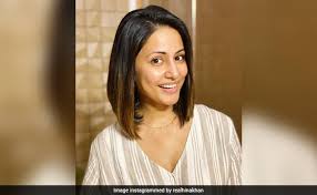 Hina khan is an indian actress, she comes from a usual middle class family in india. Dear Stress Goodbye Hina Khan Gets A Haircut Posts Pics Of Her New Look
