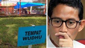 Untuk lebih jelasnya lagi yaitu membahas tentang tulisan arab bismillah dengan betul dan benar. Mahfud Md Bahas Cara Wudhu Sandiaga Uno Ambil Air Dari Gayung Yang Sama Bikin Netizen Berdebat Tribun Jambi