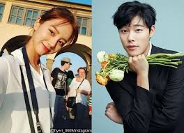 In 2012, ryu started acting in short films and independent productions. Reply 1988 Co Stars Hyeri And Ryu Jun Yeol Are Dating