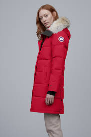 Canada goose chilliwack hooded down bomber jacket with genuine coyote fur trim. Shelburne Parka Canada Goose