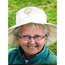 Eileen Mcintosh's Instagram, Twitter & Facebook