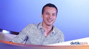 #film indonesia #aadc2 #dian sastrowardoyo #nicholas saputra #2016 #p: Nicholas Saputra Kenang Diledek Jadi Aktor Saat Pertama Main Aadc
