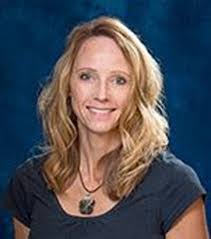 Kari Fay's Instagram, Twitter & Facebook