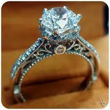 Kadinlari Kendine Hayran Birakan Yuzukler En Guzel Yuzuk Modelleri Nisan Yuzugu Bling Bling Klasik Nisan Yuzukleri