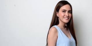 Rocky soraya sepasang suami istri, anya dan daniel baru saja. Akting Kesurupan Di The Doll Shandy Aulia Takut Sendiri Kapanlagi Com