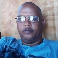 60+ perfiles de «Elroy»