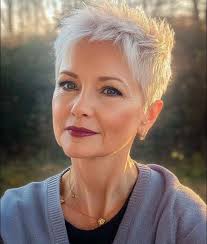 What do you think of this hairstyle look?