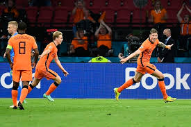 Kedua tim ini sudah bertemu sebanyak 19 kali dalam berbagai turnamen. Hasil Belanda Vs Ukraina Drama 5 Gol Warnai Kemenangan De Oranje Halaman All Kompas Com