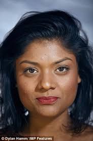 Artist captures people's expressions when they are dressed and nude to see  how it changes