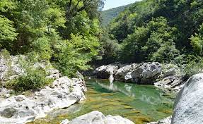 Cilento og vallo di diano nationalpark med de arkæologiske områder i paestum og elea, og certosa di padula byen verona byen vicenza og de palladiske villaer i venetoområdet Wandern In Der Caloreschlucht Im Cilento Nationalpark