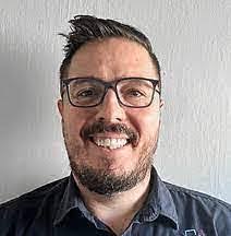 Rene Lamont's Instagram, Twitter & Facebook