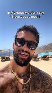 Anthony Motte's Instagram, Twitter & Facebook