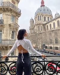An american auction in paris. Emelie On Instagram Paris Fashion European Outfit Instagram Fashion