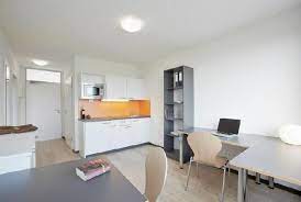 In bremen stehen 1.904 plätze und in bremerhaven 106 plätze in insgesamt 12 modernen wohnanlagen für studierende zur ausstattung all unsere wohnungen und zimmer sind möbliert. Wohnung Bremen Lehe Universitatsallee 1 3 Studenten Wohnung De