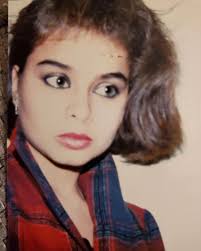 Hope Sandoval in high school . . . #mazzystar #hopesandoval #davidrobak  #90s #90smusic #90salternative #alternative #dreampop #shoegaze #music  #grunge