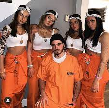 Pin By John Seymore On Fasnacht Halloween Girl Cute Group Halloween Costumes Trendy Halloween Costumes