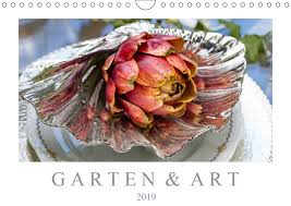 Garten Art Stilvolle Dekoartionen Fur Den Anspruchsvollen Gartenliebhaber Monatskalender 14 Seiten Garten Gartenfackel Wandkalender