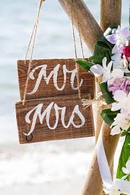 We even have guest flip flops with personalized tags! 11 Ideas For Planning A Perfect Beach Wedding Wedding Forward