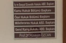 Üniversitemiz, çağdaş bilimsel araştırma, uygulama ve öğretim ortamının oluşturulmasını hedeflemektedir. Hukuk Fakultesinde Hukuksuzluk 2 Kisilik Heyetten 3 Imza Tele1
