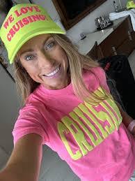 Jessica Shobe's Instagram, Twitter & Facebook