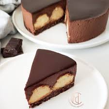 Tenue Avec Ces Biscuits Apparents Si Bien Places Ce Gateau Est Une Vrai Douceur En En 2020 Recette Gateau Coco Gateau Mousse Gateau Choco Coco