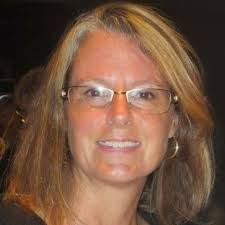 We've said it before, but we're our best in orange 🍂🍁 (📸 IG/tj_tracy_)