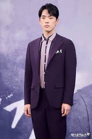A rich & bad tempered guy who did. Nb Kim Jung Hyun Criticized For His Attitude At His Drama Conference With Seohyun Netizen Nation Onehallyu