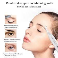 Acquista TEWIRROW Tagliacapelli elettrico per rimozione peli Sopracciglio  indolore Epilatore Mini rasoio motorizzato in Italia a partire da 7.38