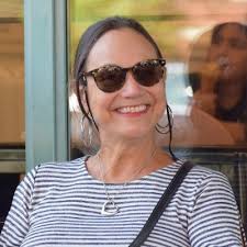 Leda Barham (@leda_barham)