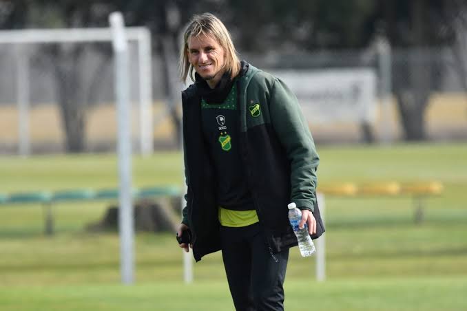 T&eacute;cnico argentino Sebasti&aacute;n Beccacece n&atilde;o se interessa com procura do Santos - Gazeta Esportiva
