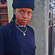 Wassup ladies, I'm Darius located in Fl/NY Here for the curvy queens that  likes horses !