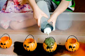 This halloween craft is a fantastic activity for toddlers and preschoolers to do this october. Halloween Activities For Toddlers Busy Toddler