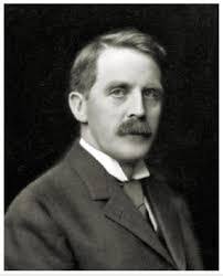 Robert Gillis's Instagram, Twitter & Facebook