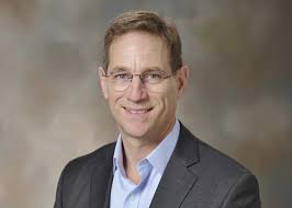 Ford Executives Mark Ovenden, Gary Johnson Announce Retirement