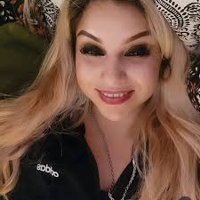 A yt man that looks exactly like NASCAR Druski reacted to his recent skit  and invited him to a derby. 🤣