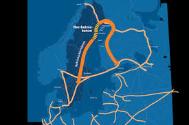 Vår allvetande lokförare, spelad av olof wretling, han förbättrar både sin italienska och norrbotniabanans tunnel i ersmark. Norrbotniabanan Construction Launched News Railway Gazette International