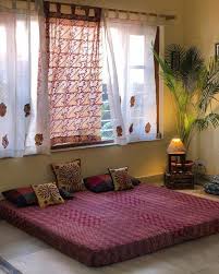 Sebenarnya rumah bukanlah tempat untuk bekerja, tetapi ada sebagian orang yang hal ini akan memudahkan orang tua untuk memantau aktivitas buah hati, mulai dari tidur, belajar serta kegiatan lainnya. Inspirasi Untuk Desain Kamar Lesehan Yang Orang Tua Teladan ÙÙŠØ³Ø¨ÙˆÙƒ