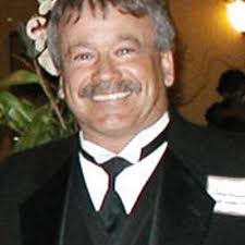 Jesse Gonzalez (@jessecomelco)