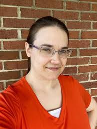 Lindsay Wenger's Instagram, Twitter & Facebook