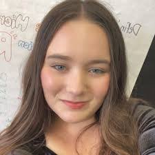 Maxine Edmonds's Instagram, Twitter & Facebook