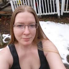 Violet Curran's Instagram, Twitter & Facebook