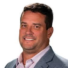 Andrew Taulbee's Instagram, Twitter & Facebook