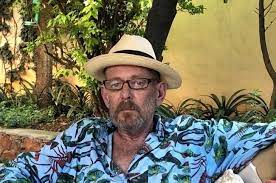 I'm here to lose followers and chew bubblegum, and i'm all out of followers. Xtwytxp2pxik9m