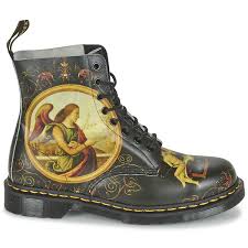 Plus de 70 modèles !toute la nouvelle collection dr martens femme disponible. Dr Martens Chaussures Sacs Vetements Accessoires Accessoires Textile Livraison Gratuite Chaussure Doc Martens Bottes Doc Martens Dr Martens Bottes