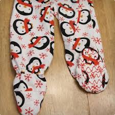 (footsie pajamas) the blanket sleeper (also known by many other synonyms and trade names) such as is a type of especially warm sleeping garment worn primarily during the winter. 22 Adorable And Cozy Diy Family Christmas Pajamas Miss Wish